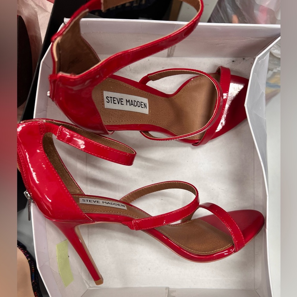 Steve Madden Candy red heels